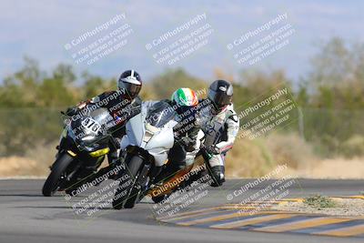 media/Nov-05-2022-SoCal Trackdays (Sat) [[f8d9b725ab]]/Turn 2 (1120am)/